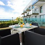 Josephine - Beachfront アパート *