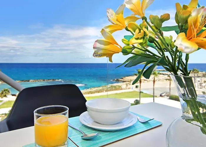Josephine - Beachfront Daire