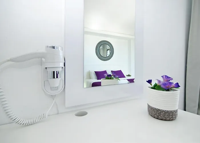 Josephine - Beachfront Daire *